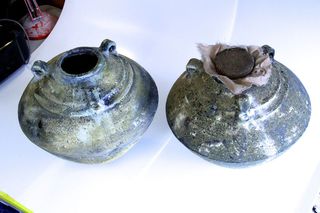 Breakable vases for Smaug's lair.